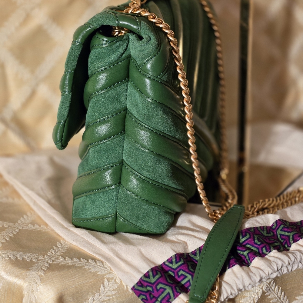 Tory Burch Green Chevron Shoulder, New with Tag - Picture 5 of 11